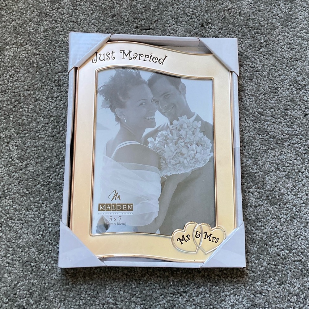 Brand new 5x7 Just Married Frame